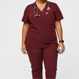 NWOT washed but never worn XL figs set XL/XL Tall